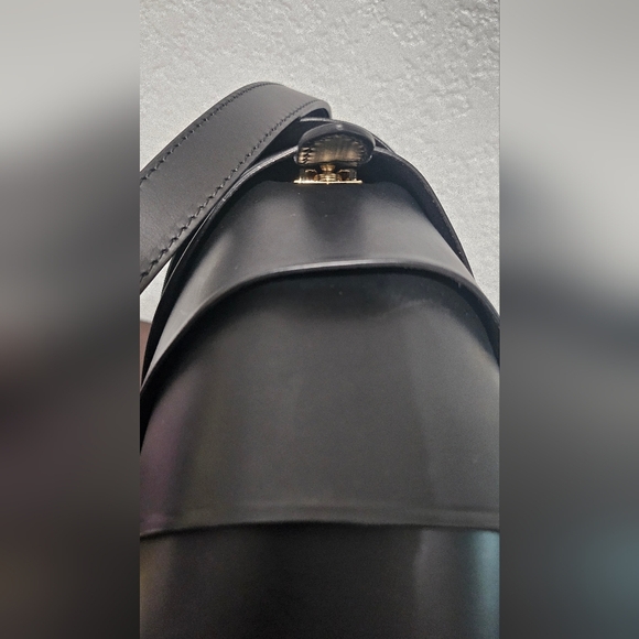 NWT Boldrini Selleria Opera Accordion Round Shell Leather Crossbody - Picture 5 of 9